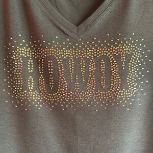 Army green V-Neck 'Howdy' T-Shirt